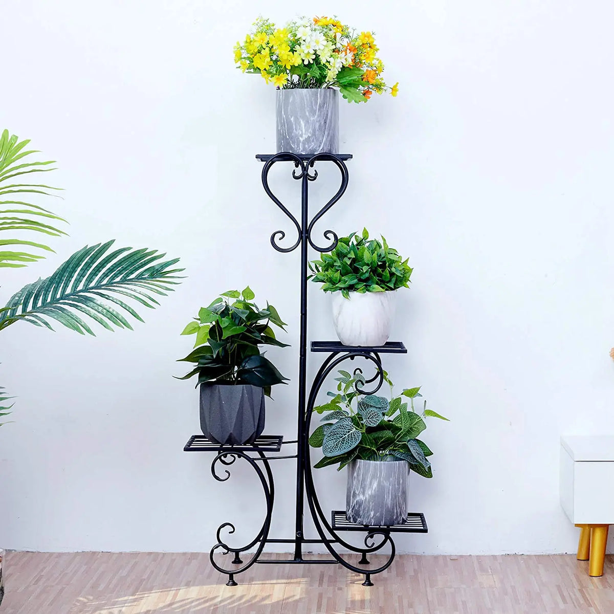 BINGOPAW Four Tier Metal Plant Stand for Indoor Garden Displays